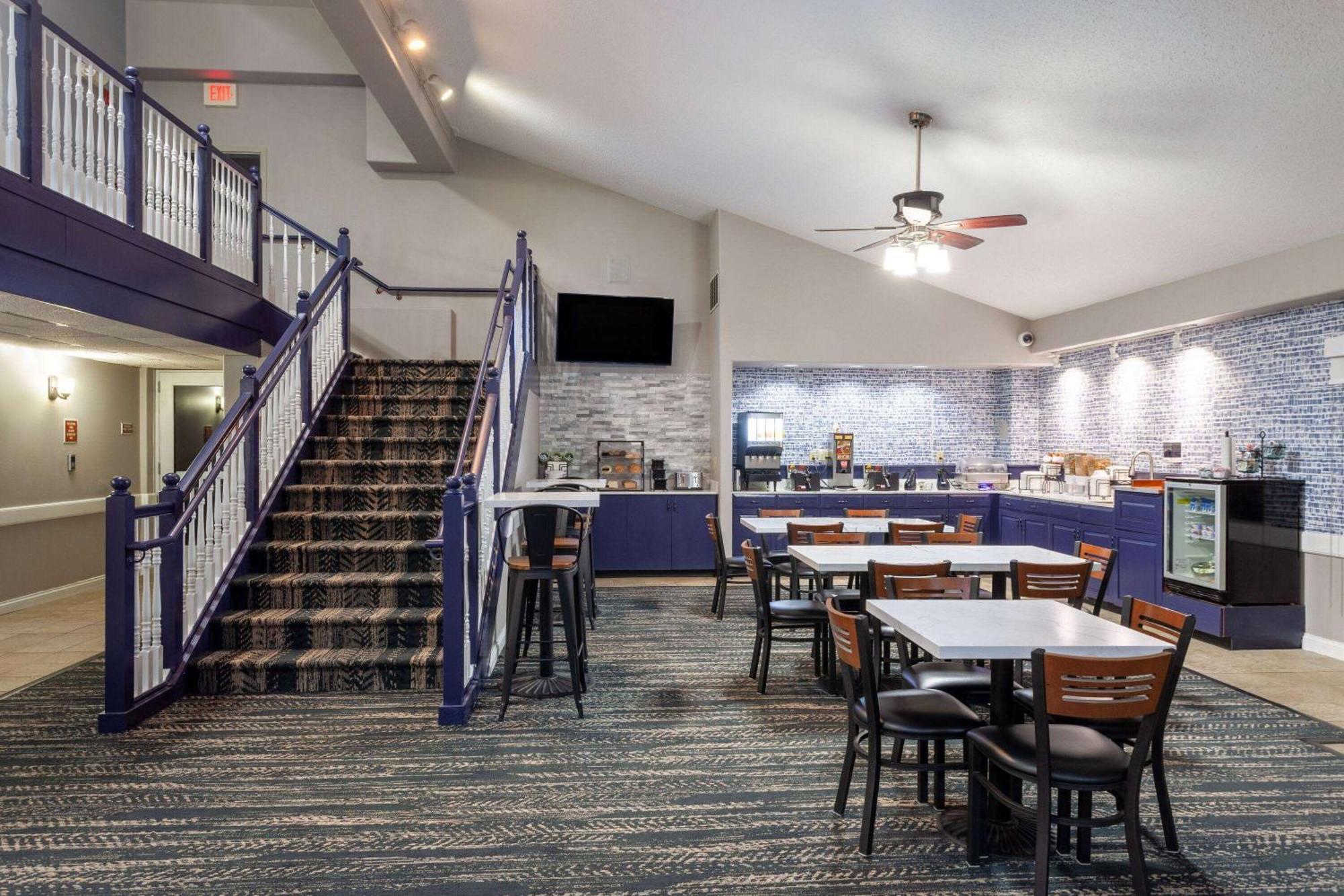 Americinn By Wyndham Peoria Eksteriør billede