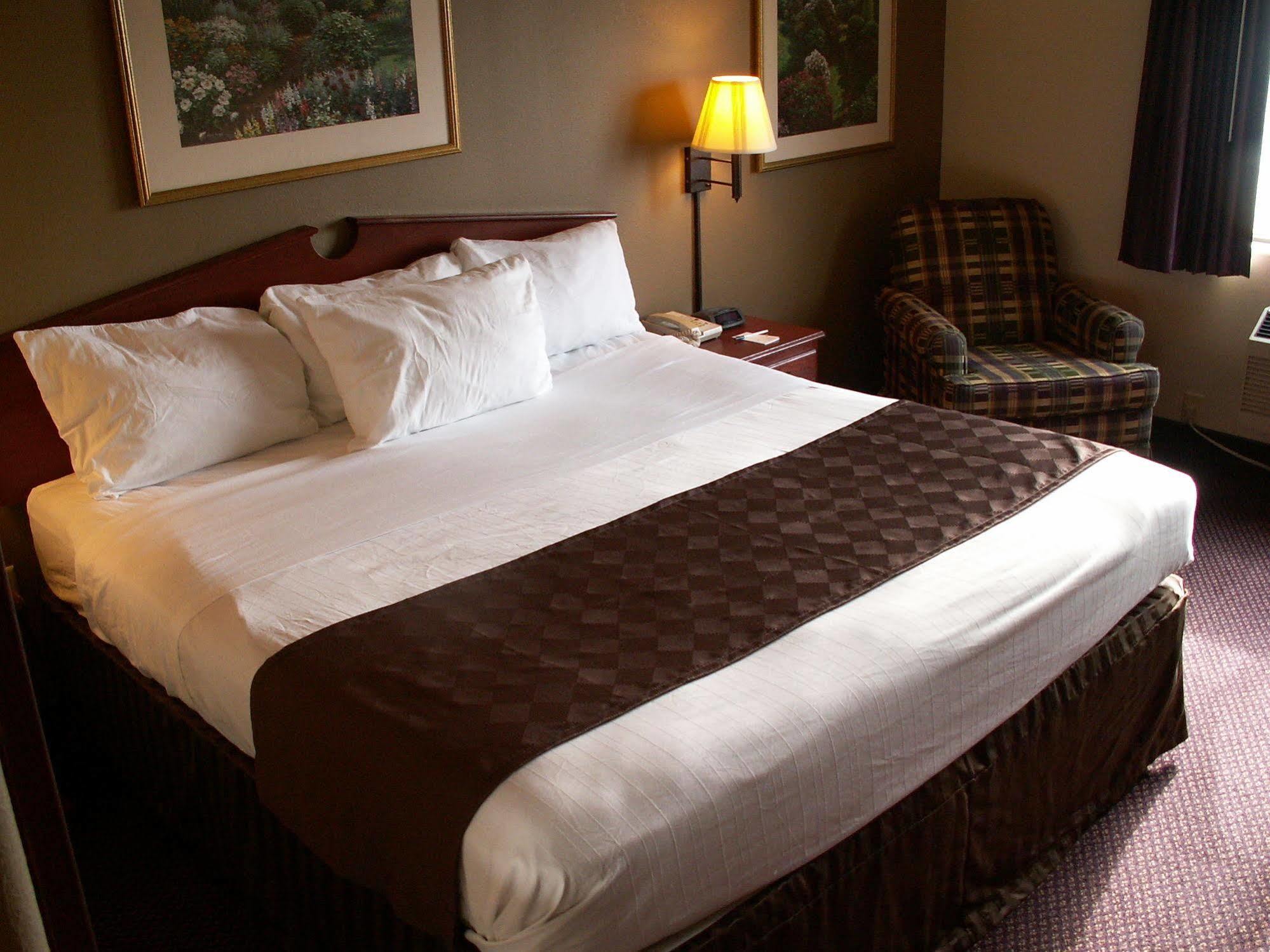 Americinn By Wyndham Peoria Eksteriør billede