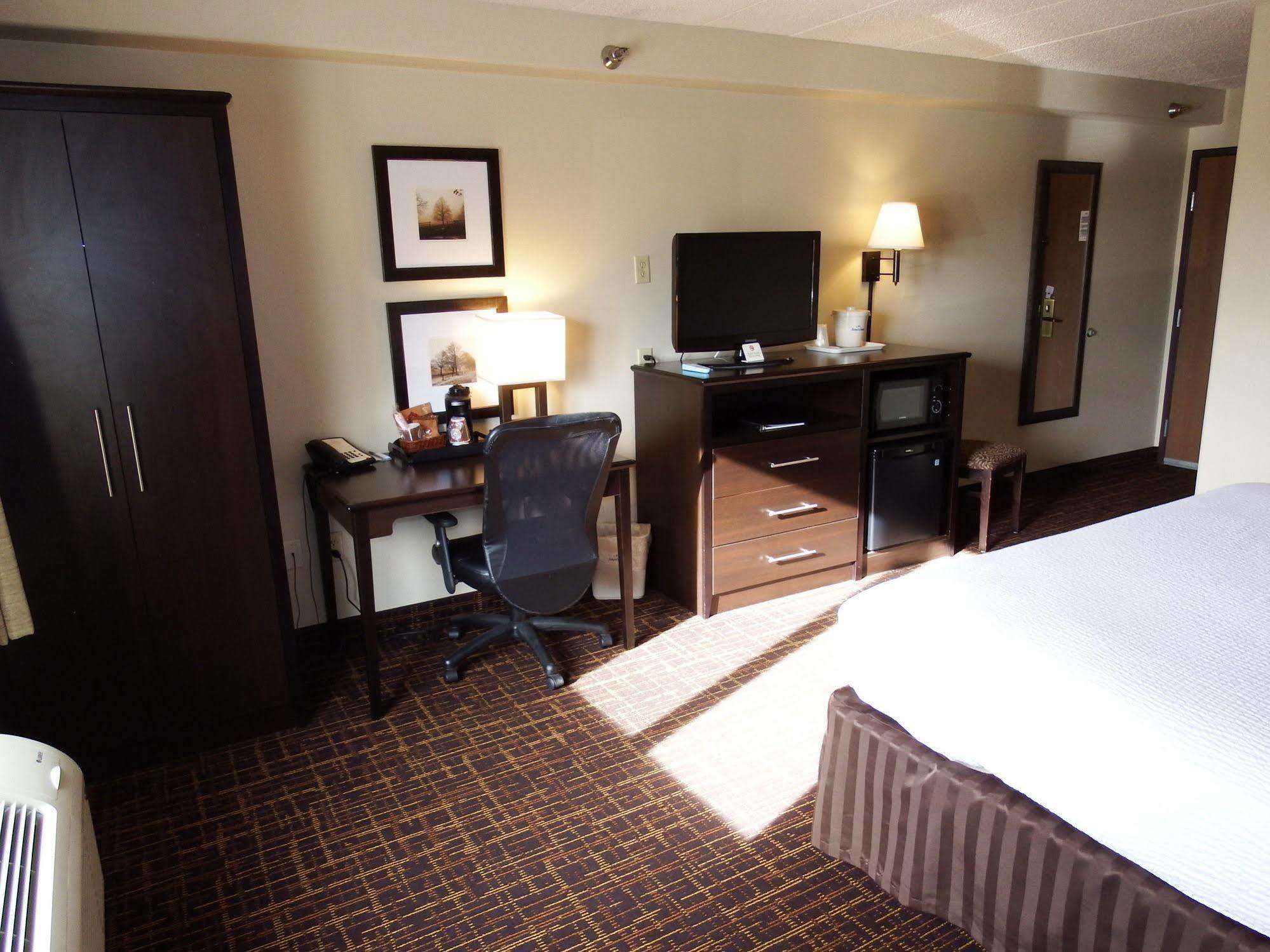 Americinn By Wyndham Peoria Eksteriør billede